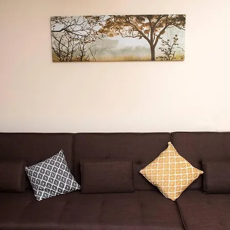 City Centre Duplex With Parking By Guestready * Manchester