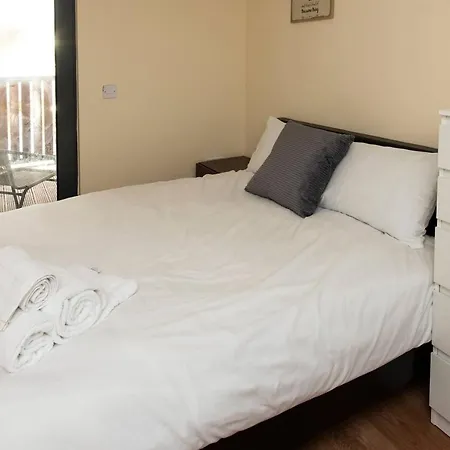 City Centre Duplex With Parking By Guestready Apartment