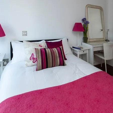 Apartmán 5★ Premium 2bd Luxury City Centre Apt ++ Parking ! *