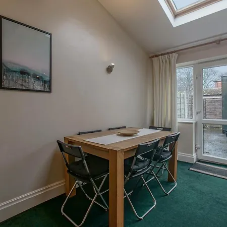 Spacious & Clean House For Up To 7, Manchester! Apartmán Manchester