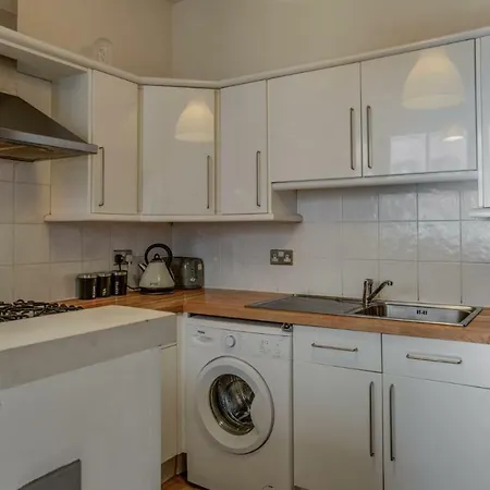Apartmán Spacious & Stylish Apt For 4, Nq *