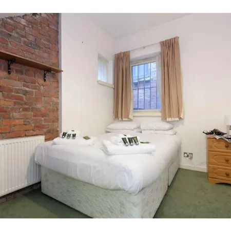 Spacious & Stylish Apt For 4, Nq Manchester