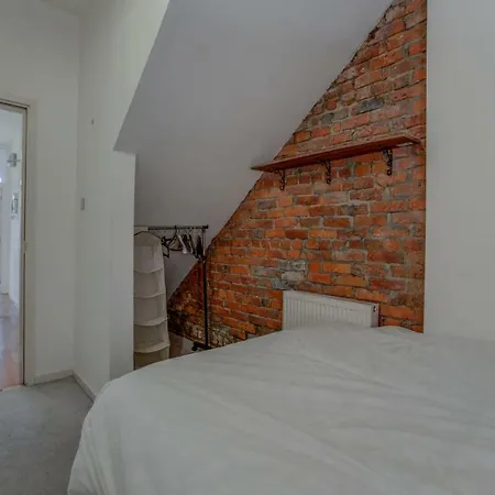 Spacious & Stylish Apt For 4, Nq Apartmán *
