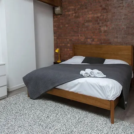 1 Bedroom Mezzanine In Central By Guestready * Manchester