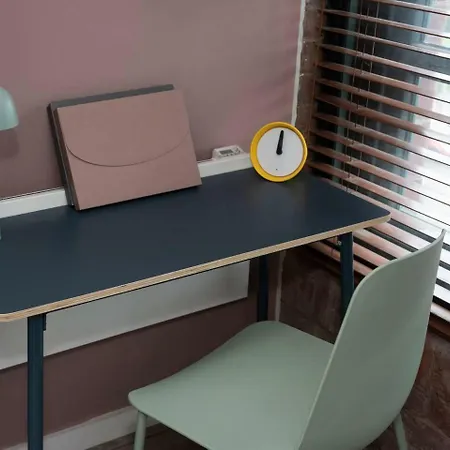Apartmán 1 Bedroom Mezzanine In Central By Guestready *