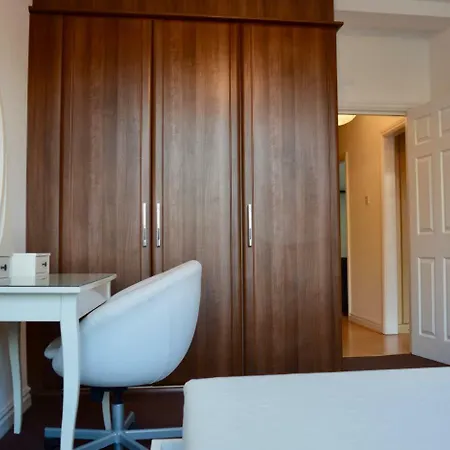 Spacious 3 Bedroom In *