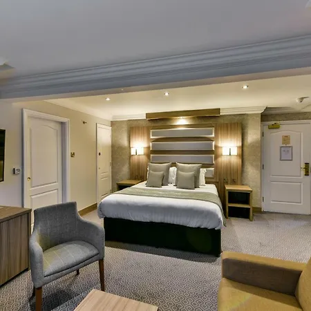 Holiday - - Oldham By Ihg Hotel Manchester