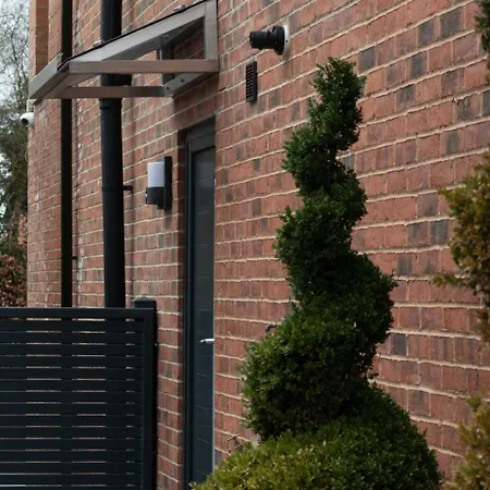 Apartment Luxurious & Exquisite 3 Bedroom House In Bowdon