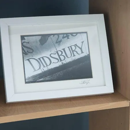 Didsbury Flat For 4 By Guestready Апартаменты *