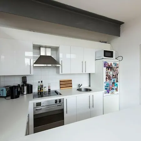Castlefield Penthouse With Balcony By Guestready Apartment Manchester