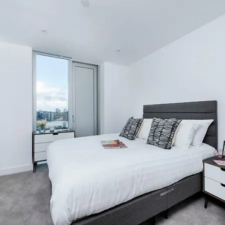 Fantastically Central 2 Bedroom * מנצ'סטר