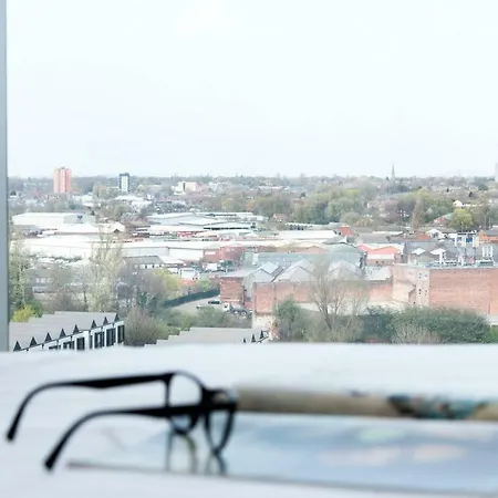 Apartmán Excellent 2 Bedroom Central *