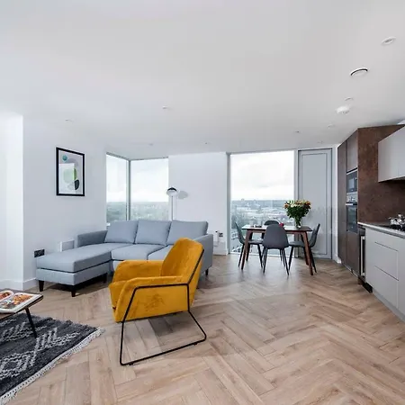 Fantastically Central 2 Bedroom מנצ'סטר