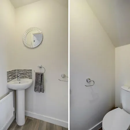 아파트 Newly Built, Splendid House For 5 In Manchester!