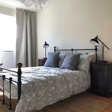 Shakespear's Townhouse,3 Mins To Piccadily, Hosts 6