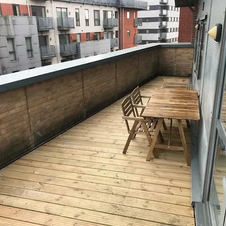 Bright 2 Bed City Centre With Huge Balcony דירה מנצ'סטר