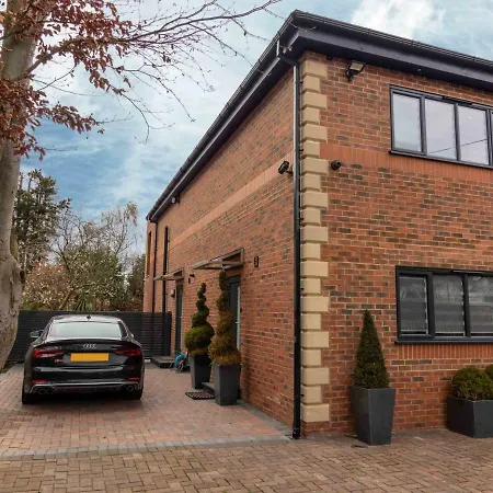 Apartment Luxurious & Exquisite 3 Bedroom House In Bowdon *