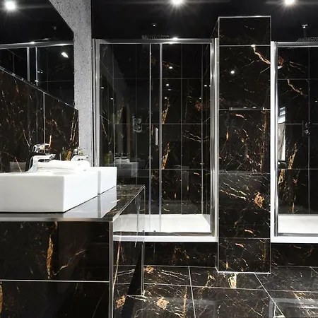 La Jungle Du Swan * Manchester