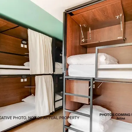 Selina Nq1manchester Hotel 3*