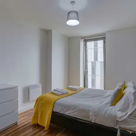 Apartment X1 Media City's Hottest For 6 Manchester