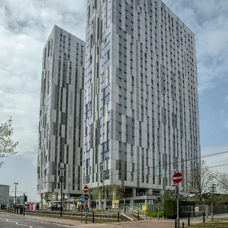 X1 Media City's Hottest For 6 *
