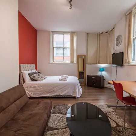 City Pads Apartment