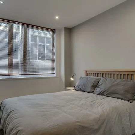 Beautiful Flat In Central *