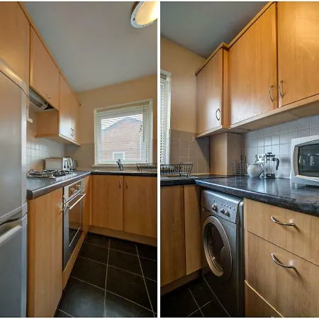 Comfy Private 2 Bed In South Manchester!