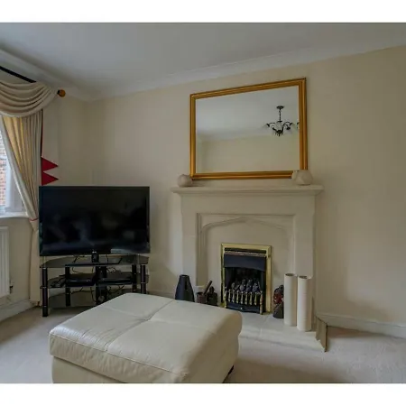 Gorgeous Spacious In Salford