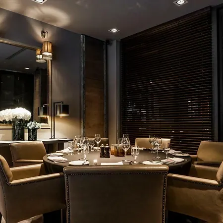Dakota 4* Manchester