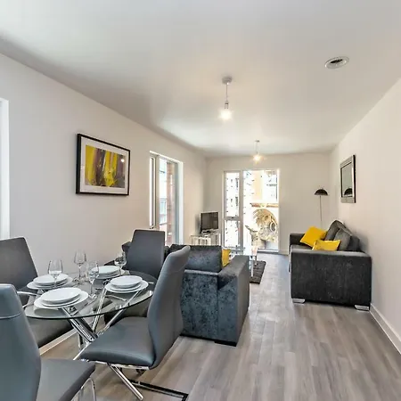 Halo House By Guestz Manchester