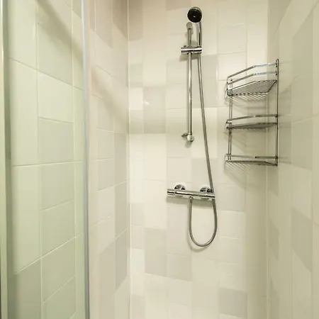 2 Bed In Ancoats By Guestready
