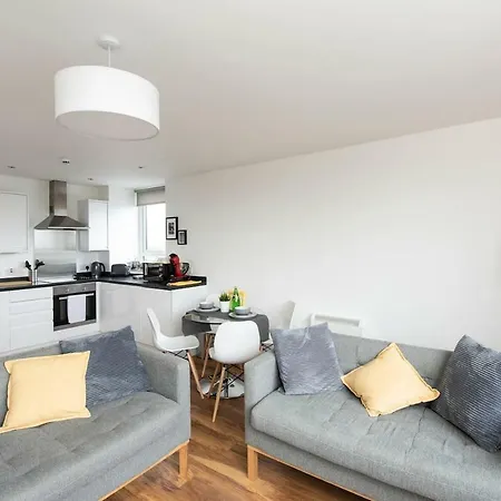 Old Trafford 2 Bed Flat By Guestready Lejlighed *