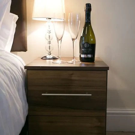 Rest & Recharge - Cranbrook House *
