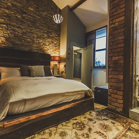 Отель The Cow Hollow 4*
