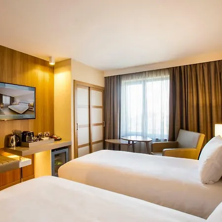 Ac By Marriott Manchester Salford Quays 4*