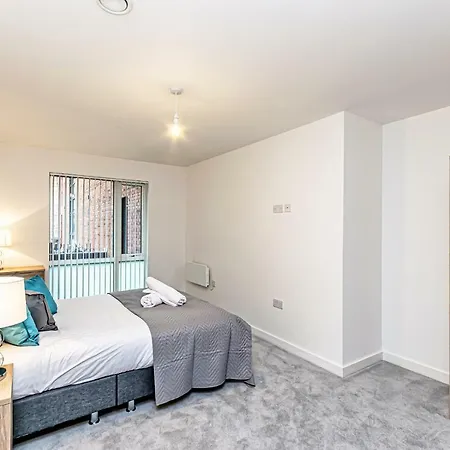 Halo House Apartment *