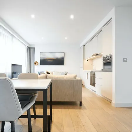 Citysuites Aparthotel 5*