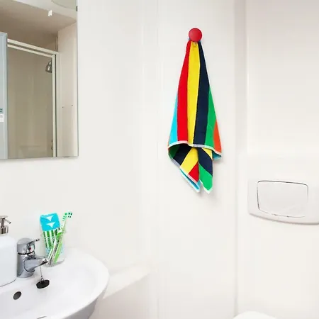 Modern Student-only Ensuite In City Centre Otel Manchester