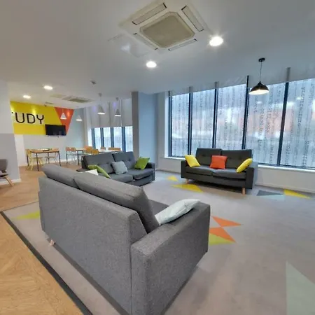 Modern Student-only Ensuite In Central