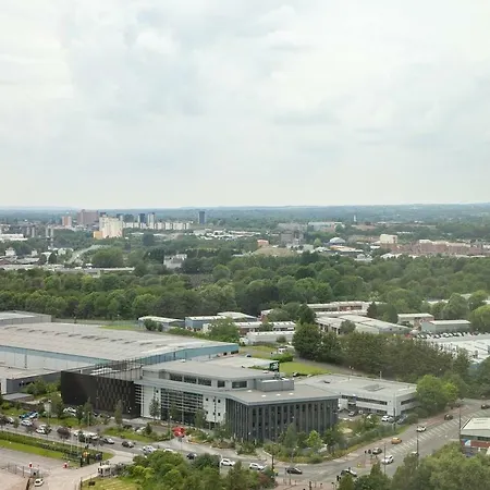 Апартаменты Media City Gem - Free Parking