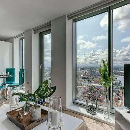 The Penthouse Of The Quays - Parking דירה מנצ'סטר
