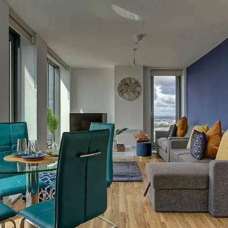 The Penthouse Of The Quays - Parking *