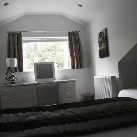 La Suisse Serviced Appartement *