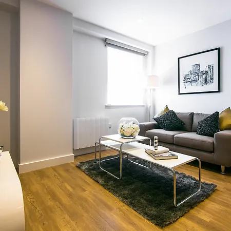 Aparthotel Cove Minshull Street 4*