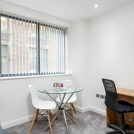 Fabulous Modern Apartment Manchester