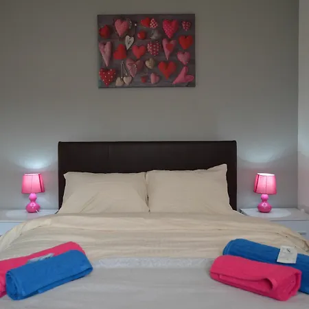 Konukevi Oxford Road House 3*
