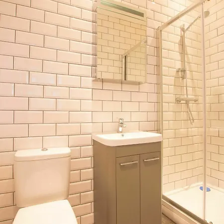 Piccadilly Apartment