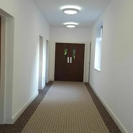 Imperial Salford 3*