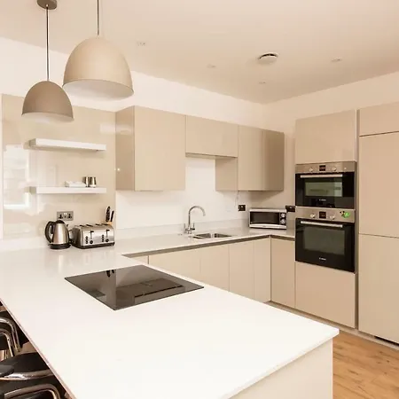 Stunning New Build Modern Apt Extremely Central Near Piccadilly And Gay Vil *